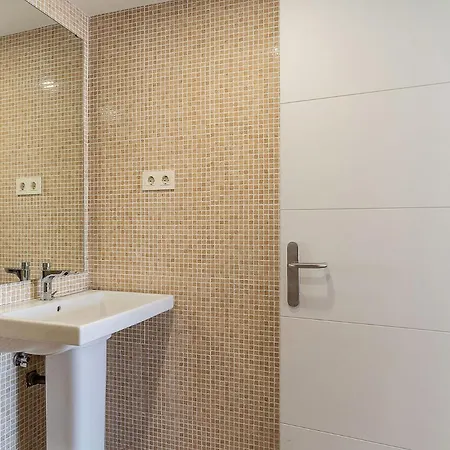 4236 - Ab Santa Coloma Iii Apartment Barcelona